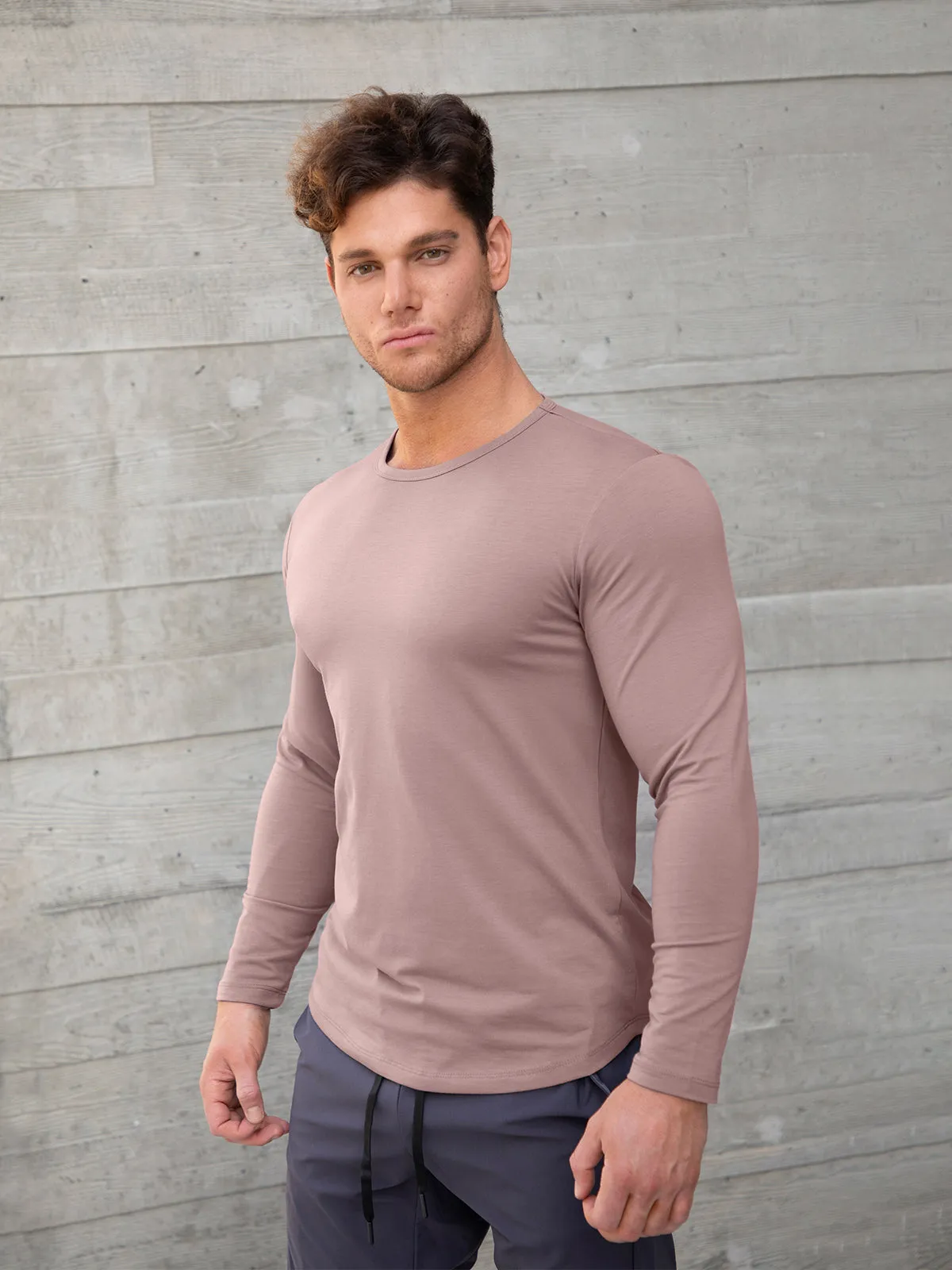 All Day Elite Curve-Hem Tee Stretch Long Sleeve