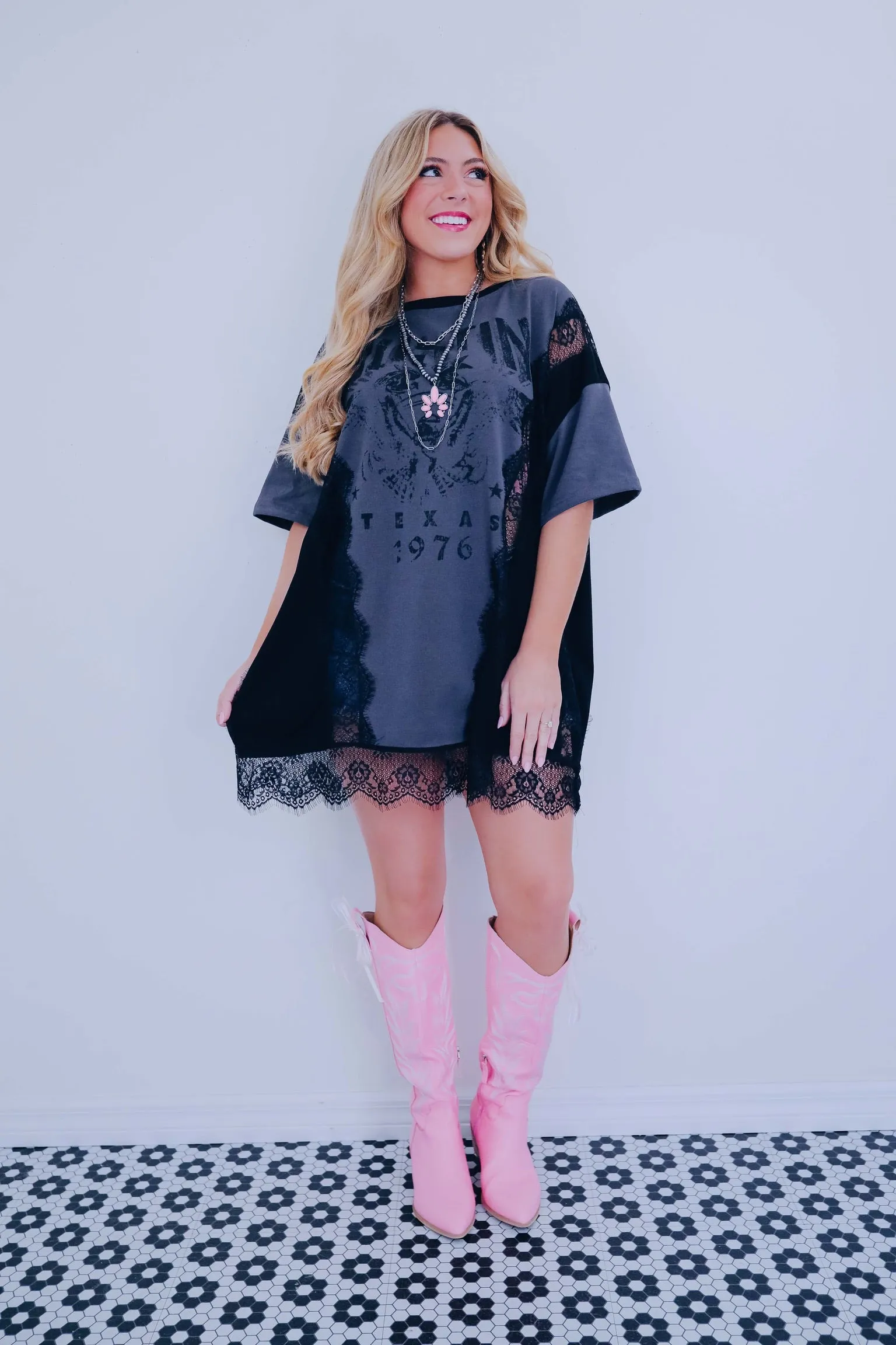 Austin Lace Contrasting Graphic Tee - 2 Colors