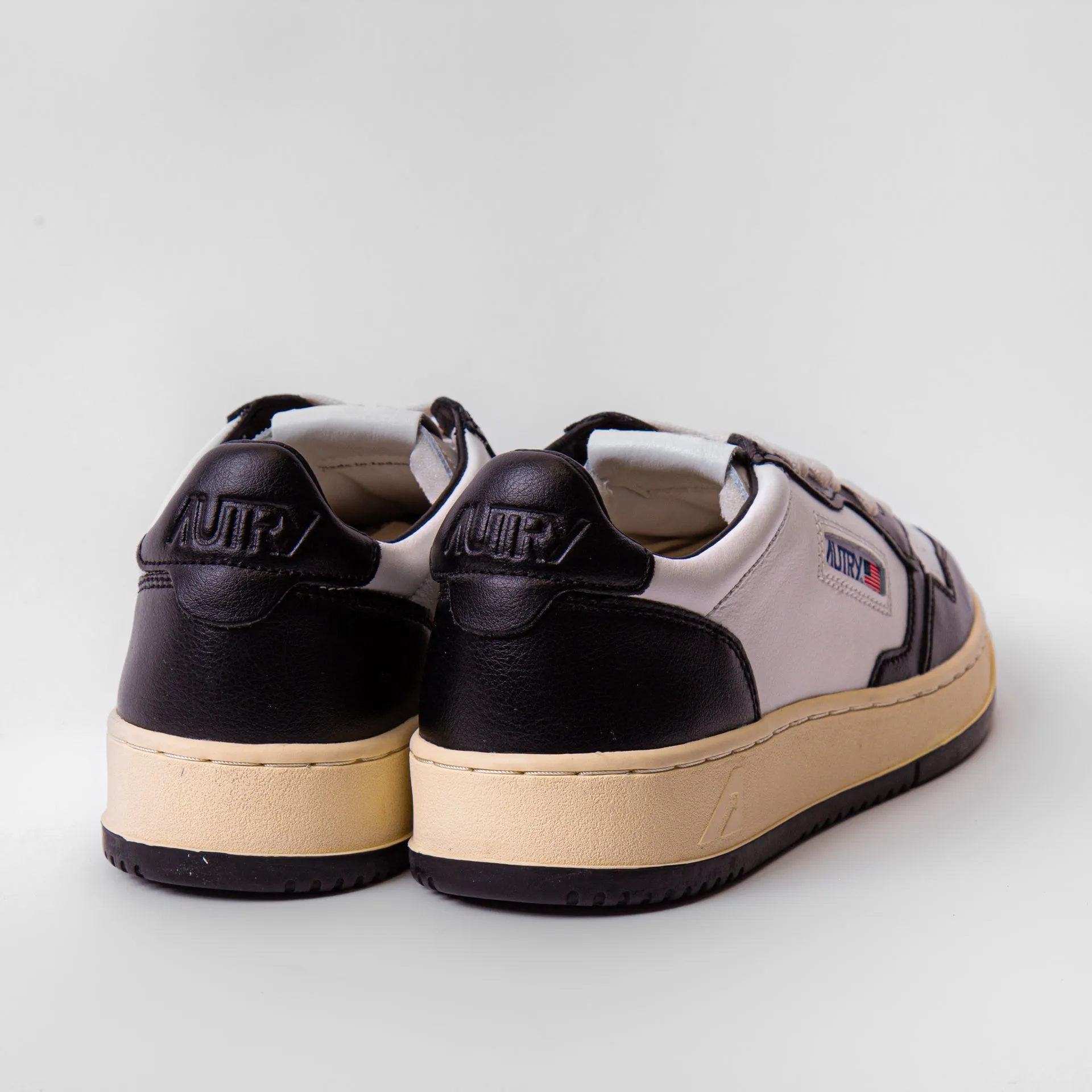 AUTRY SNEAKERS MEDALIST AULM-WB 01