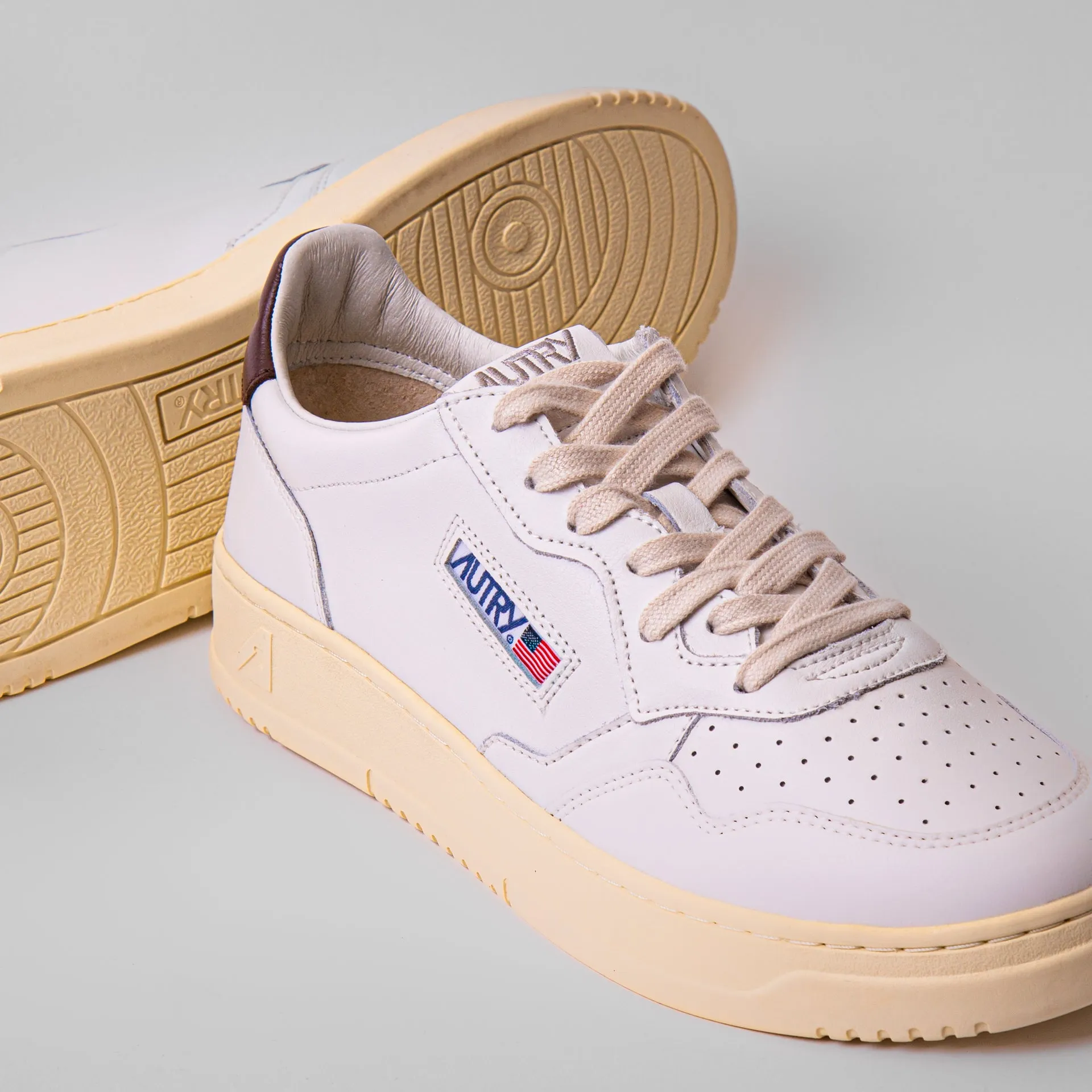 AUTRY SNEAKERS MEDALIST LOW AULM-LL 53