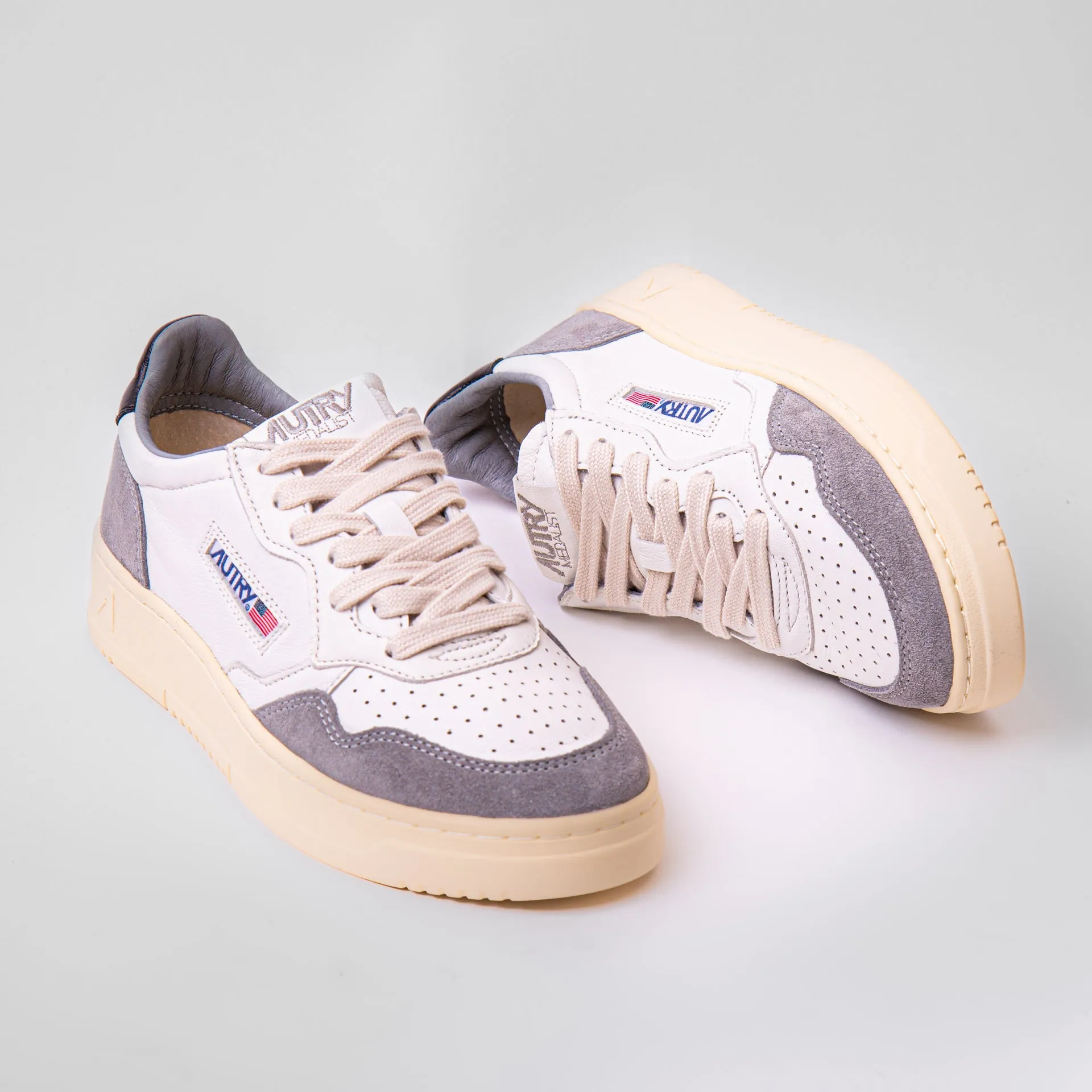 AUTRY SNEAKERS MEDALIST LOW AULW-GS 23