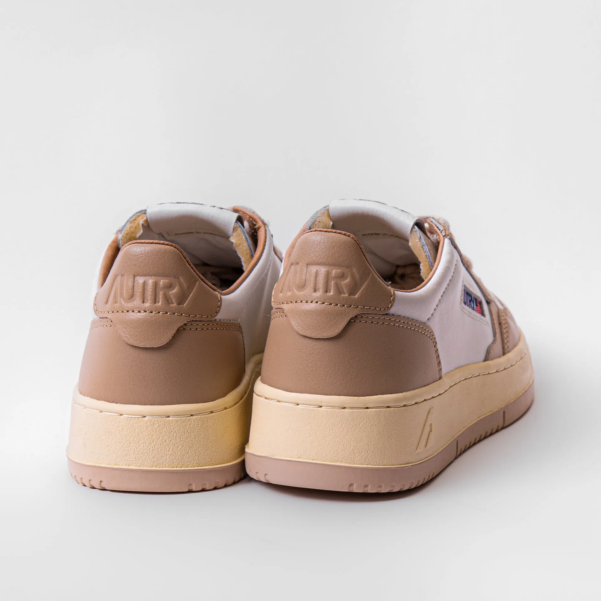 AUTRY SNEAKERS MEDALIST LOW AULW-WB 51