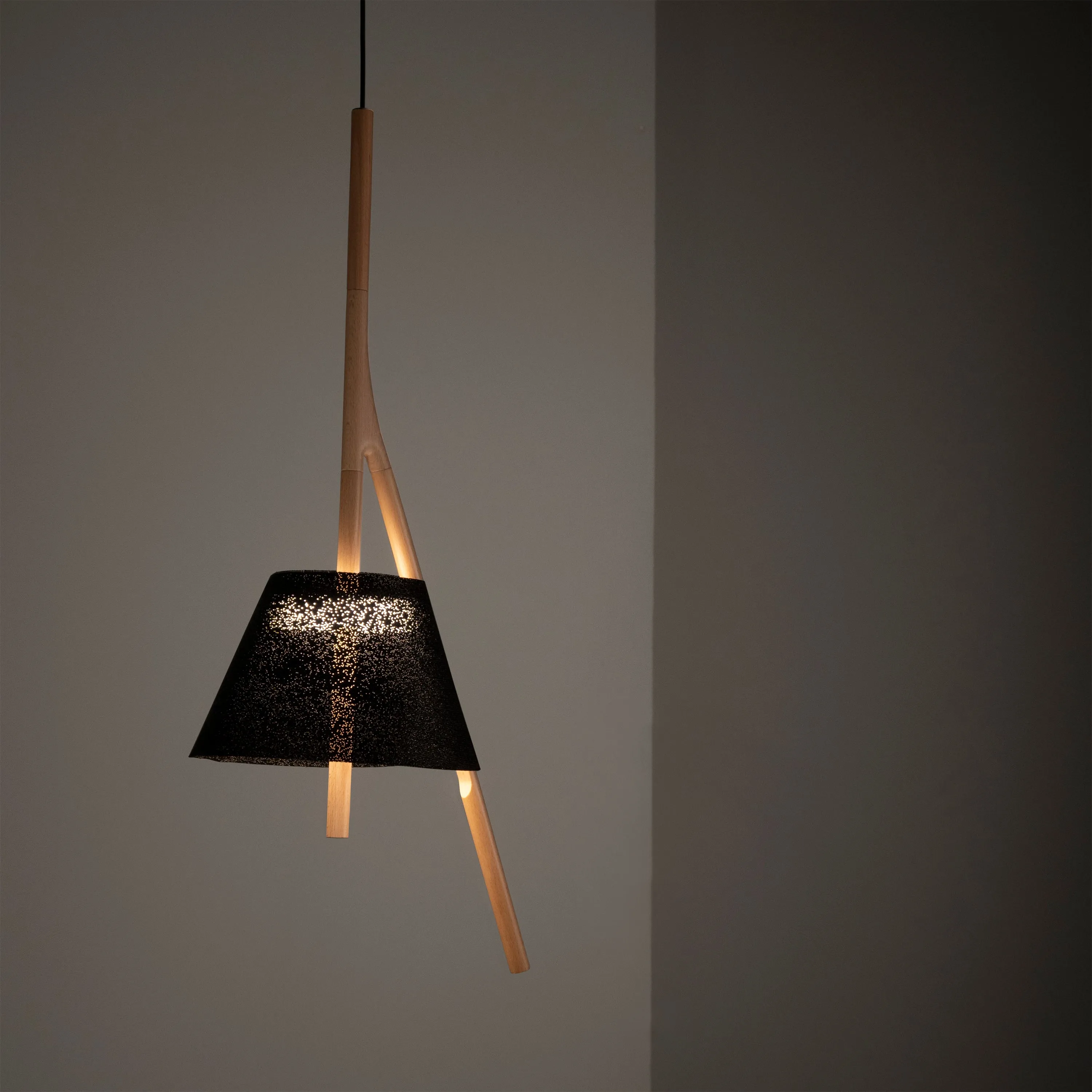 Cambo Pendant Light