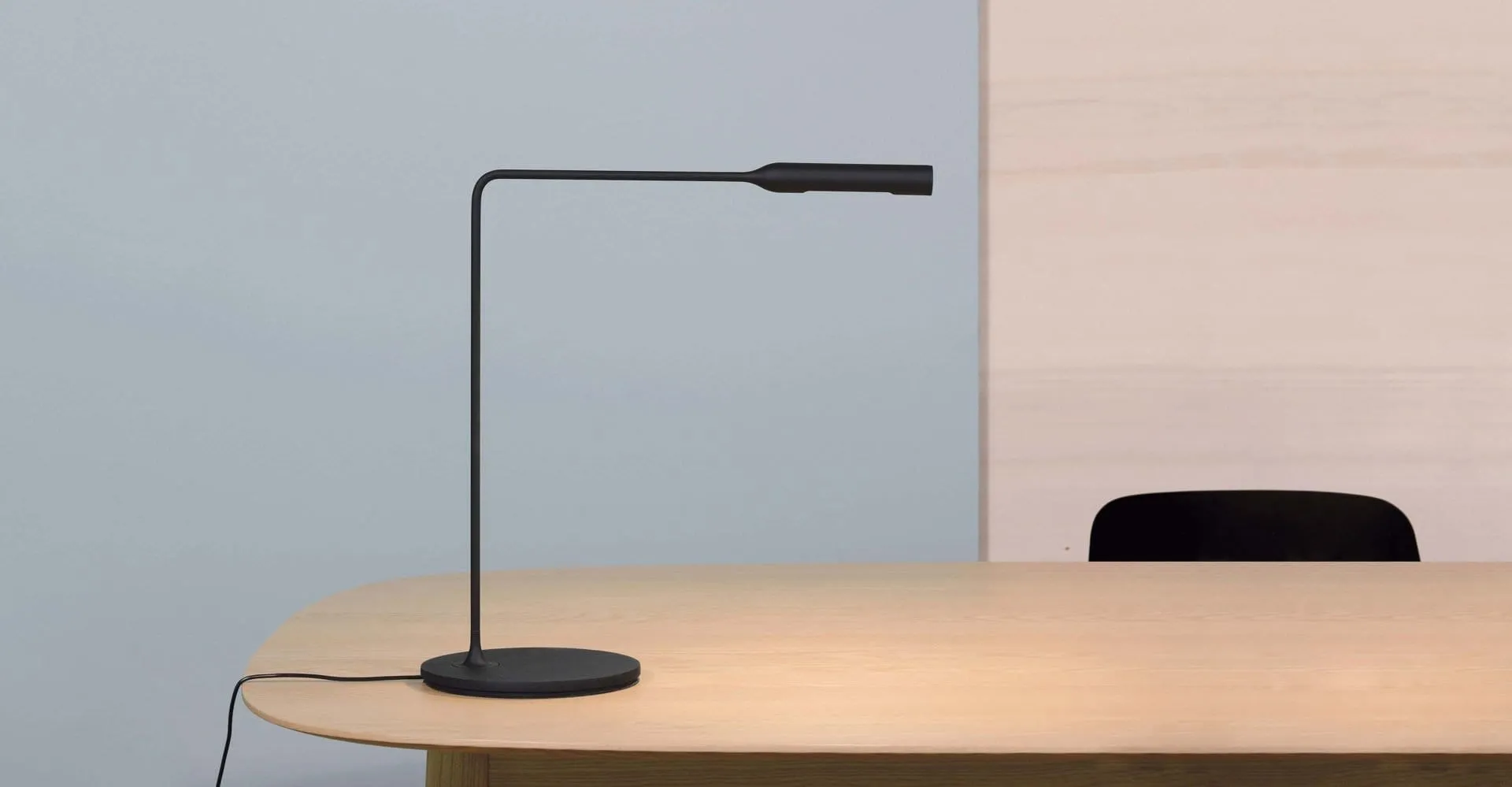 Flo - Desk Lamp