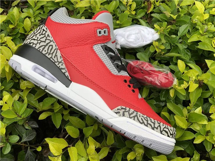 JORDAN 3 RETRO x SE UNITED FIRE RED