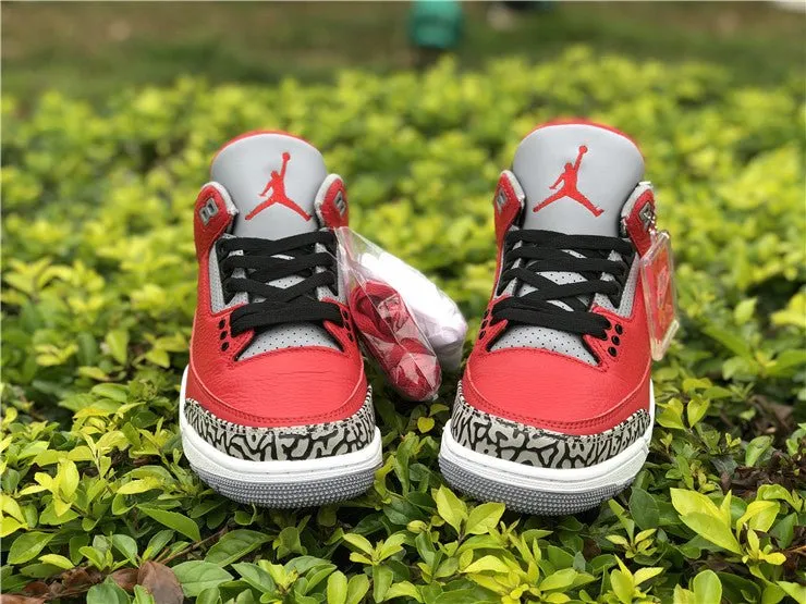 JORDAN 3 RETRO x SE UNITED FIRE RED