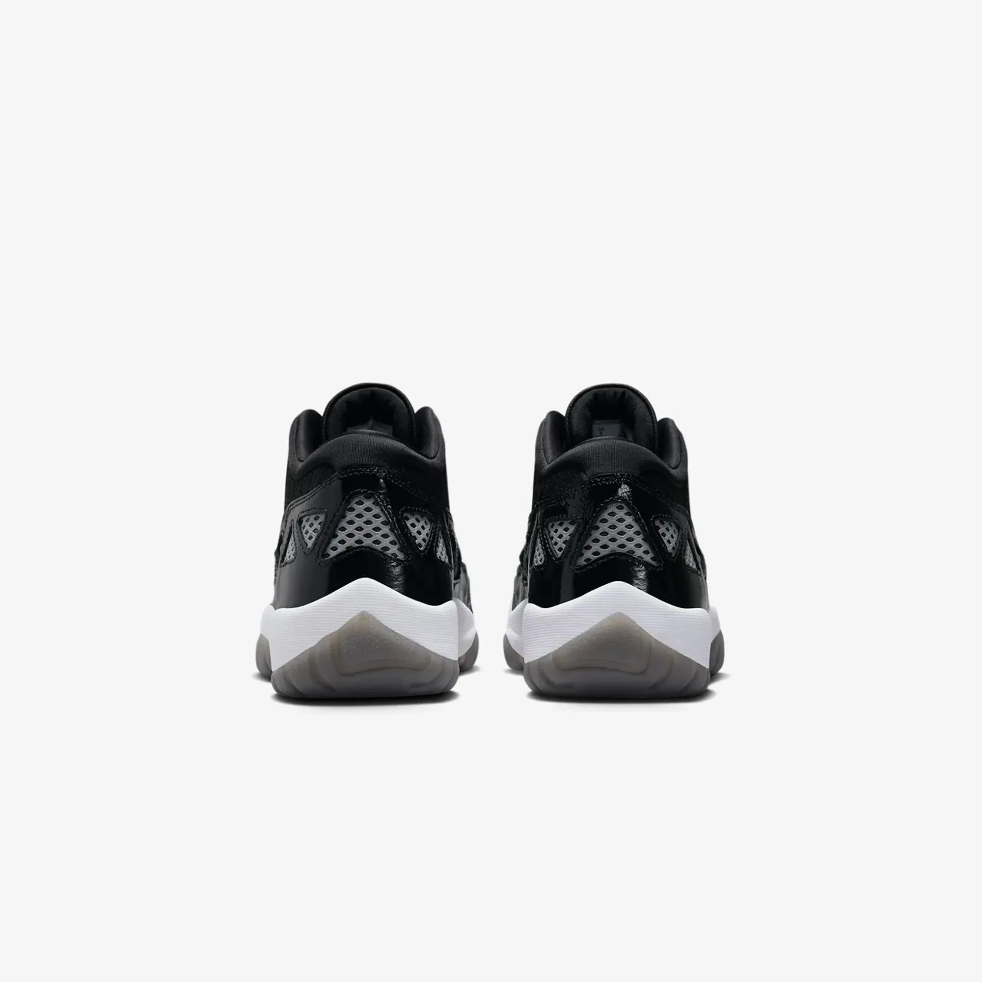 Jordan | AIR JORDAN 11 RETRO LOW IE  { BLACK/BLACK-WHITE