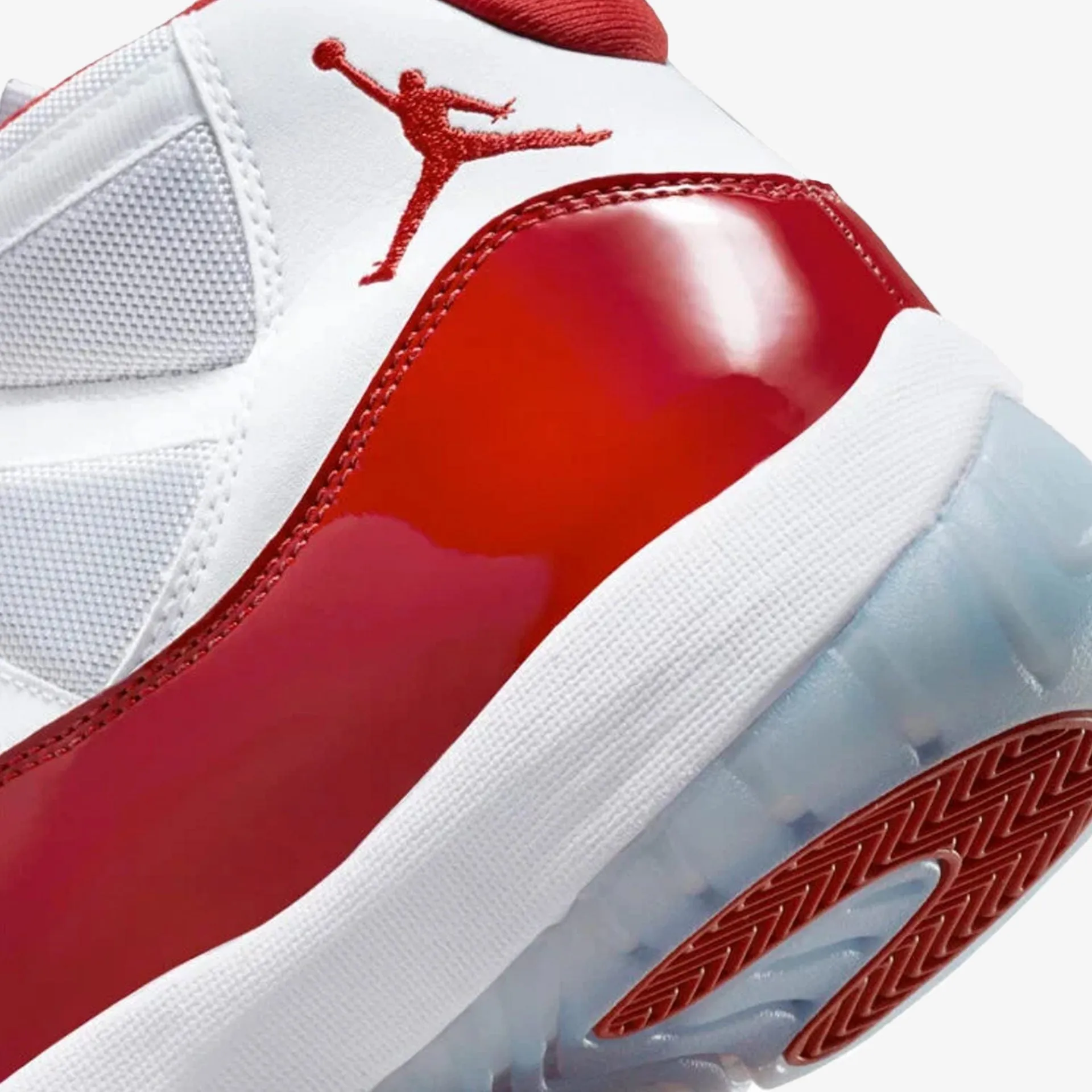 Jordan | AIR JORDAN 11 RETRO  { WHITE/VARSITY RED-BLACK