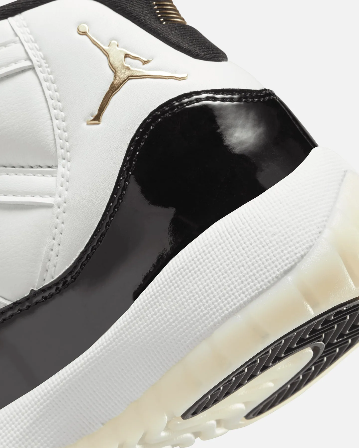 Jordan Kids' Air Jordan 11 Retro BG (GS) White/Metallic Gold