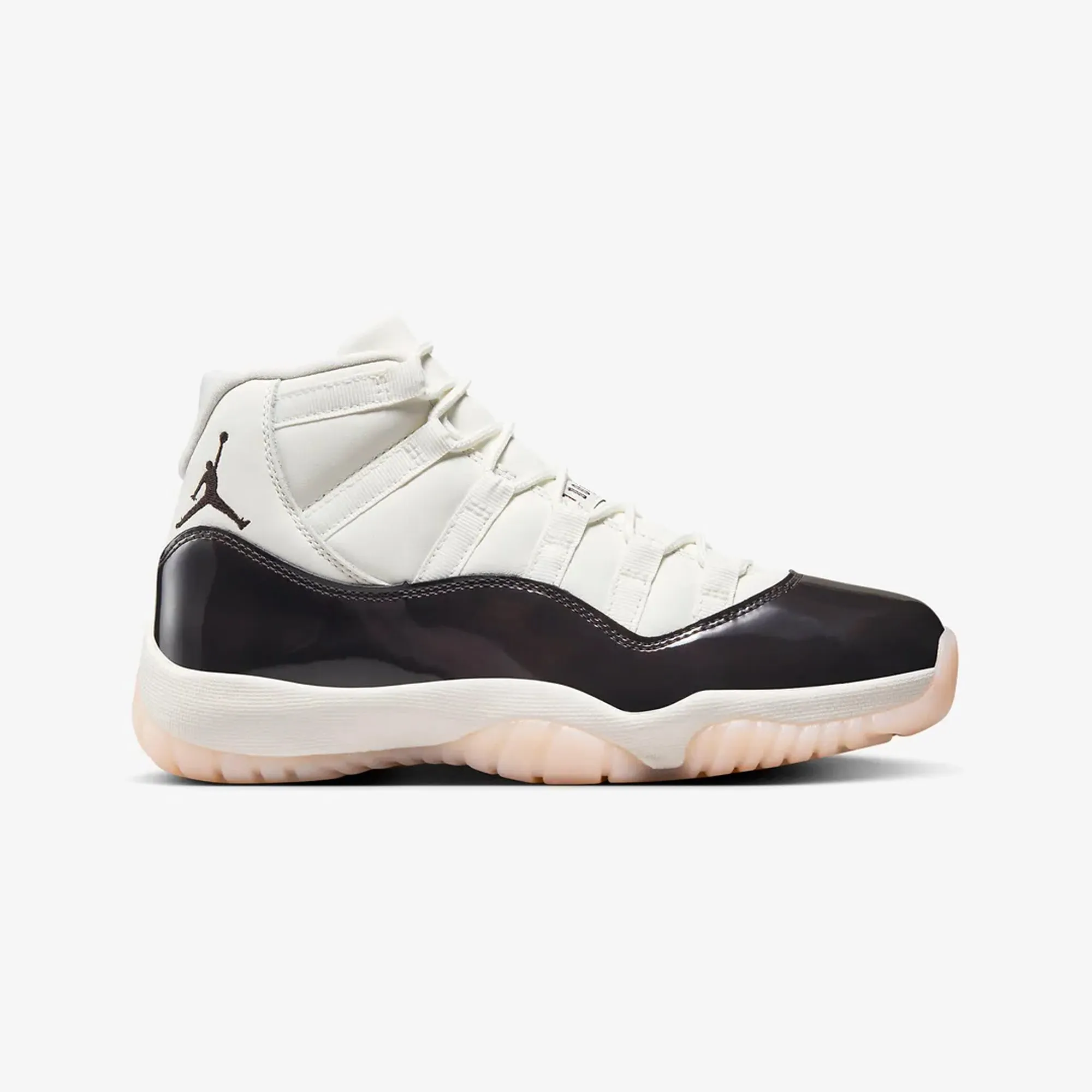 Jordan | WMN'S AIR JORDAN 11 RETRO  { SAIL/VELVET BROWN-ATMOSPHERE