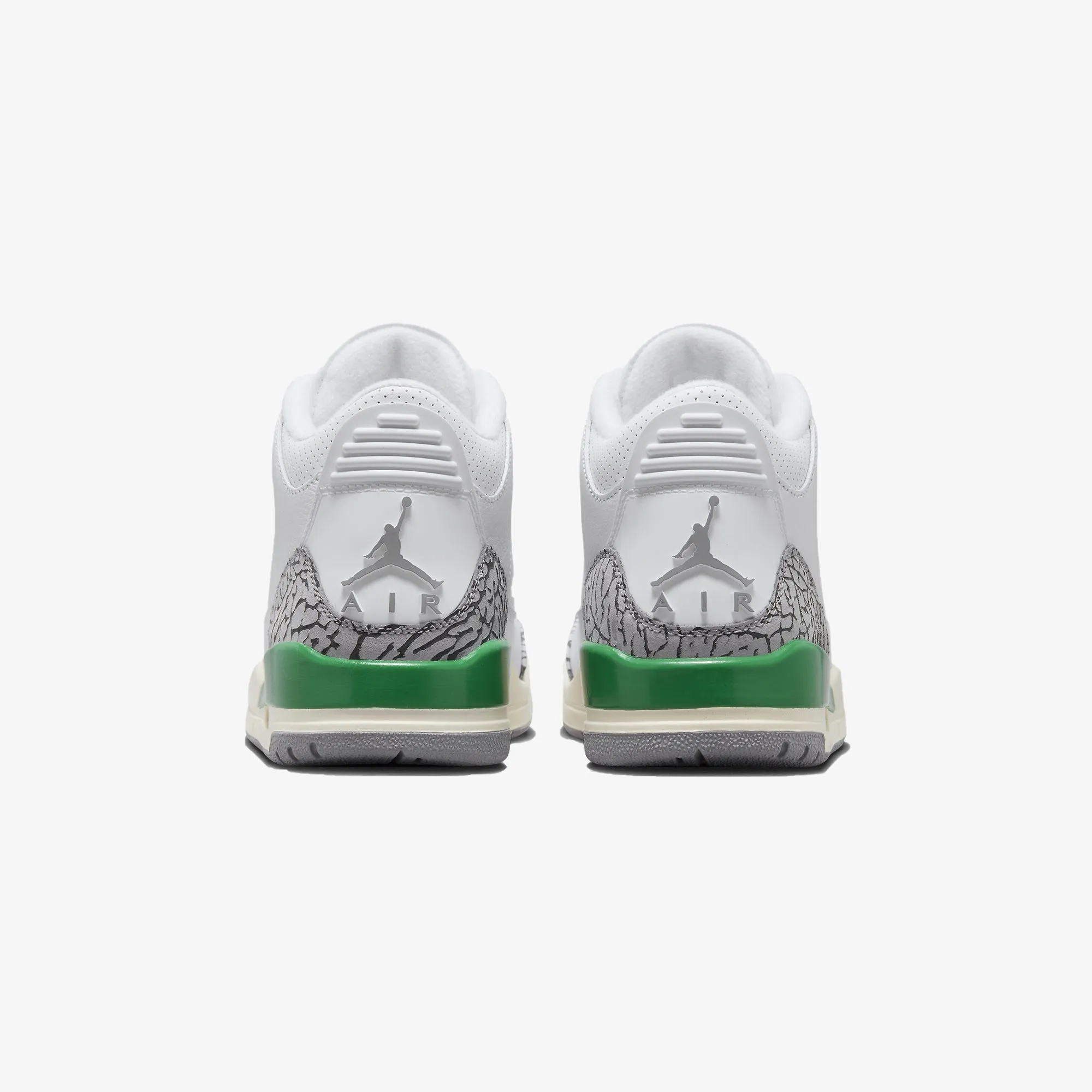 Jordan | WMN'S AIR JORDAN 3 RETRO  { WHITE/VARSITY RED-LUCKY GREEN