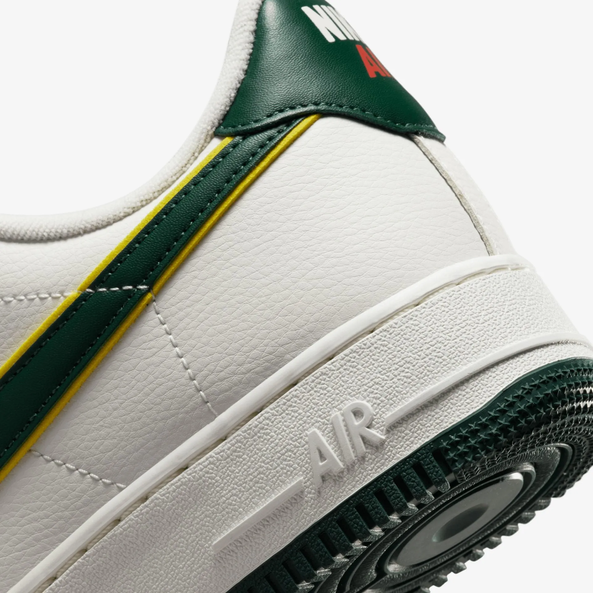 Nike | AIR FORCE 1 '07 LV8 { GREEN-OPTI YELLOW