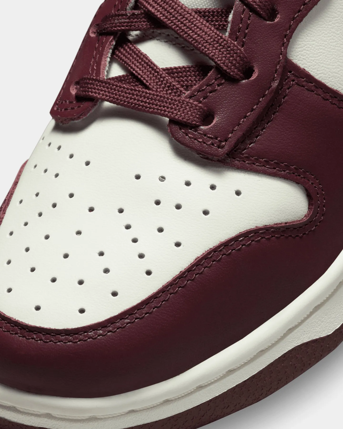 Nike Women's Nike Dunk High "Burgundy Crush" Burgundy Crush/White