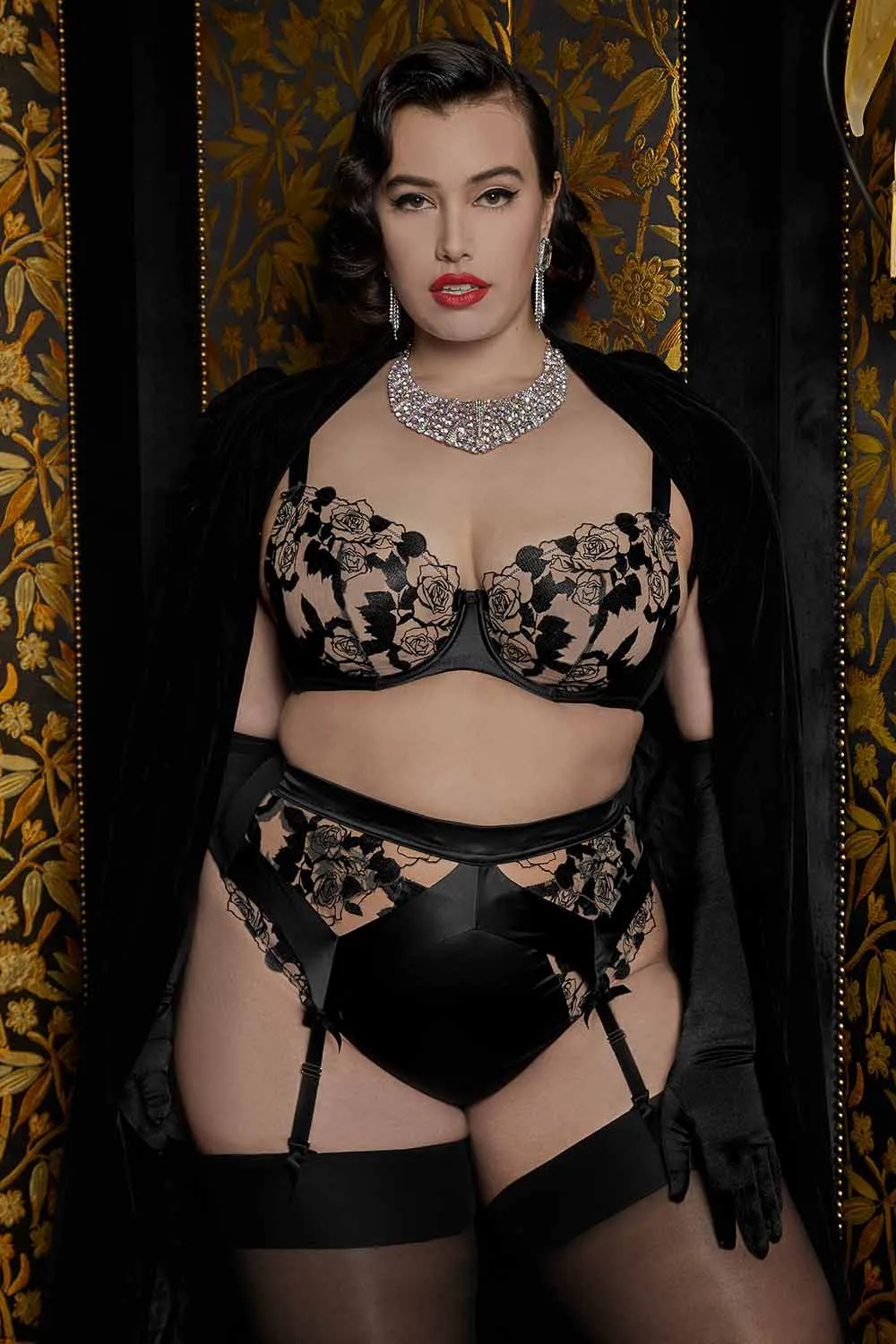 Rosabelle Curve Suspender Belt