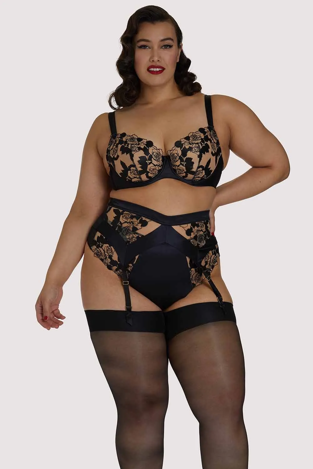 Rosabelle Curve Suspender Belt