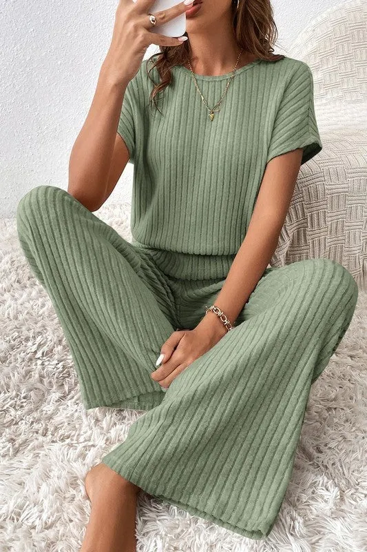 Solid Color Ribbed Short Sleeve Jumpsuit with Wide Legs - Versatile Women's Fashion