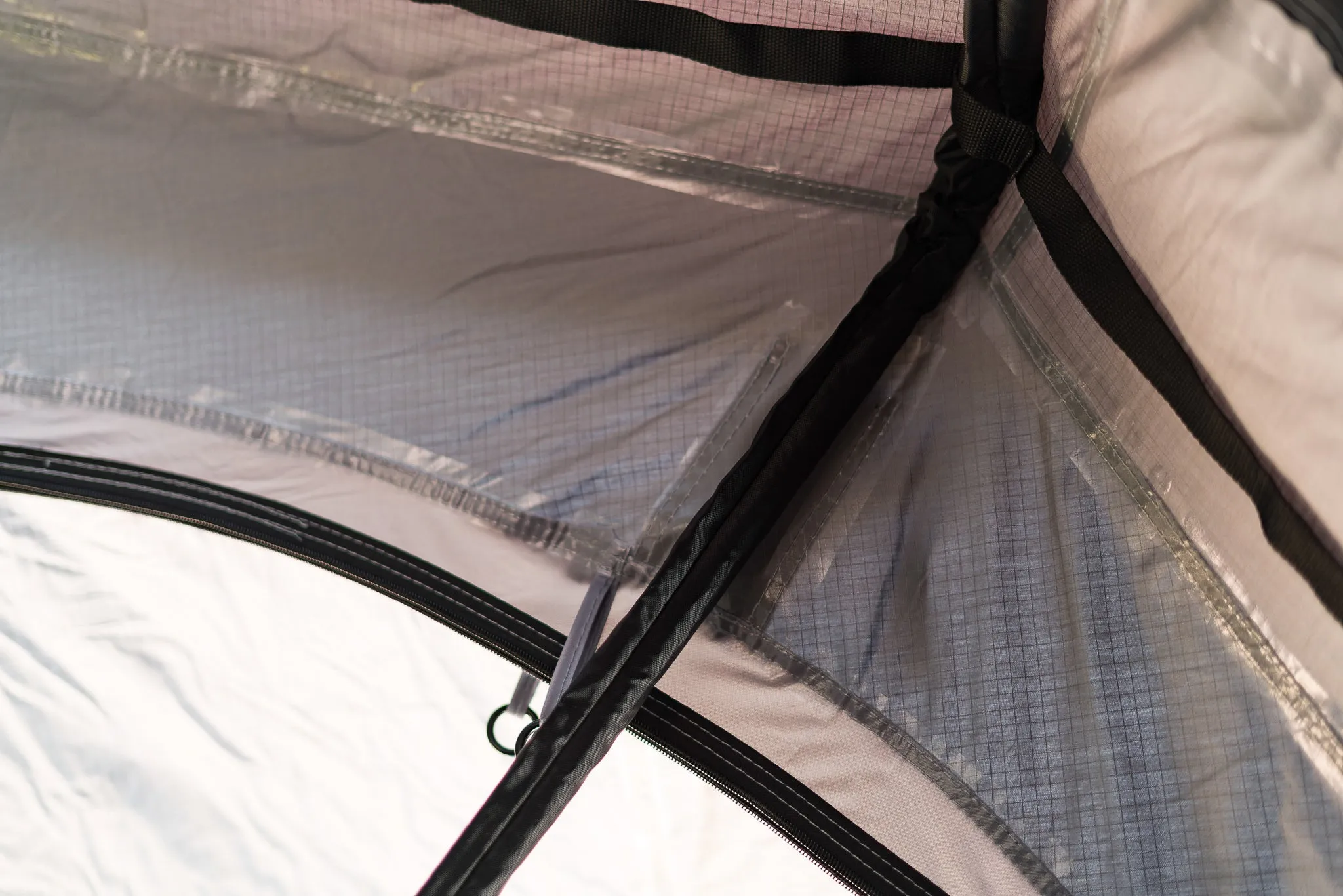 ST1400 - Roof Top Tent