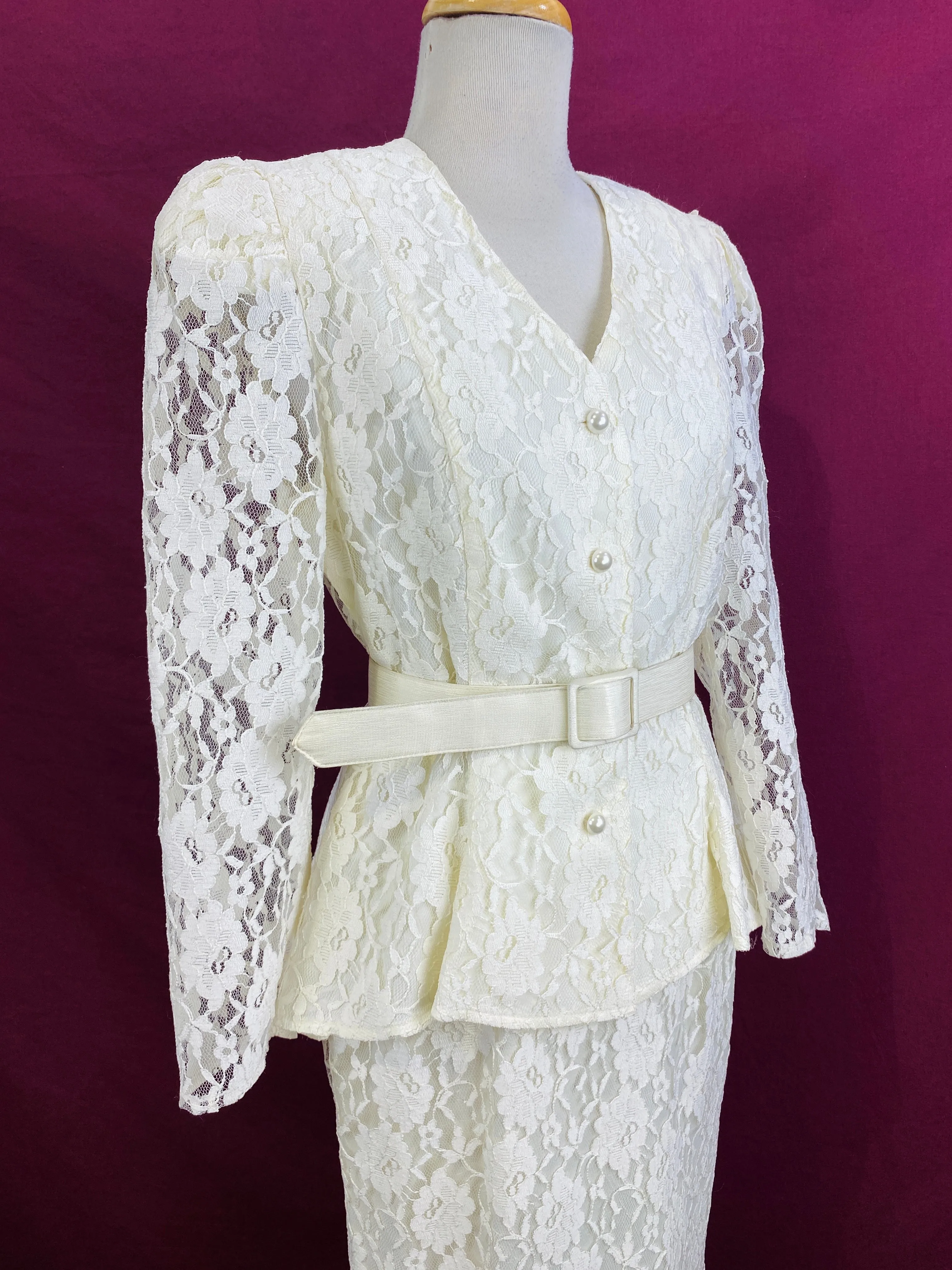 Vintage 1980s Ivory Lace 2-Piece Skirt & Jacket Suit Set with Belt, Small