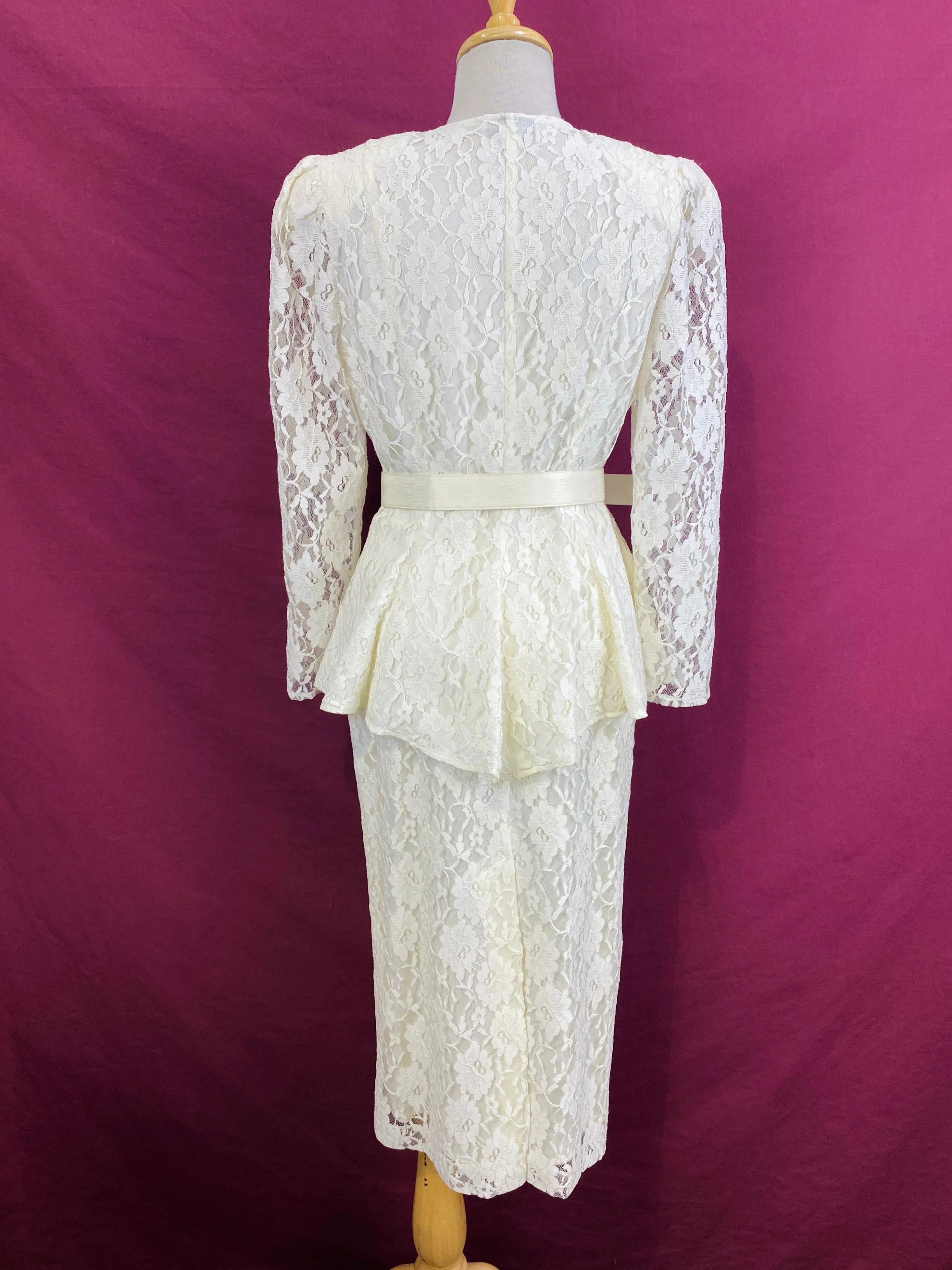 Vintage 1980s Ivory Lace 2-Piece Skirt & Jacket Suit Set with Belt, Small