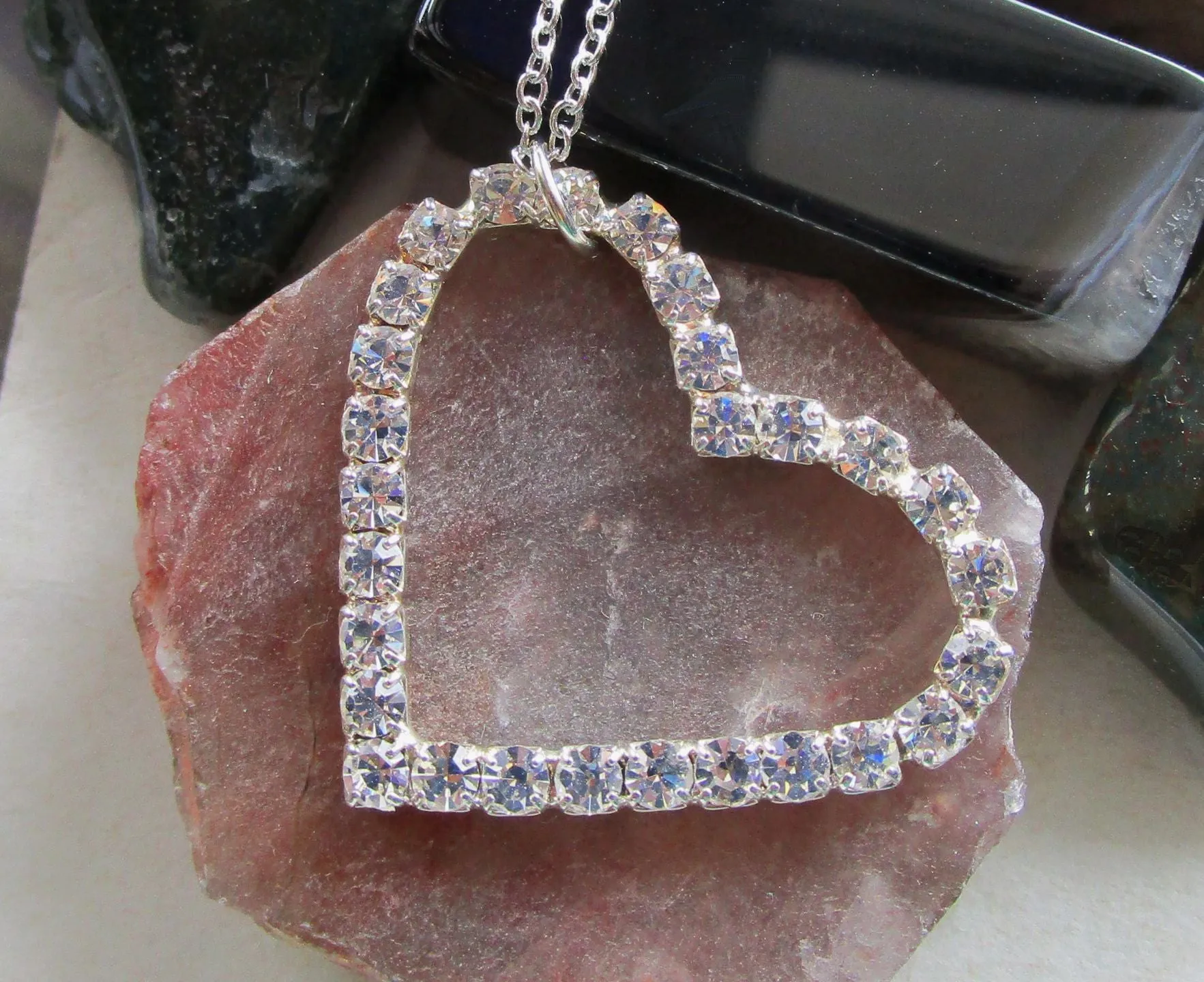 Vintage Iridescent Rhinestone Heart Pendant Necklace